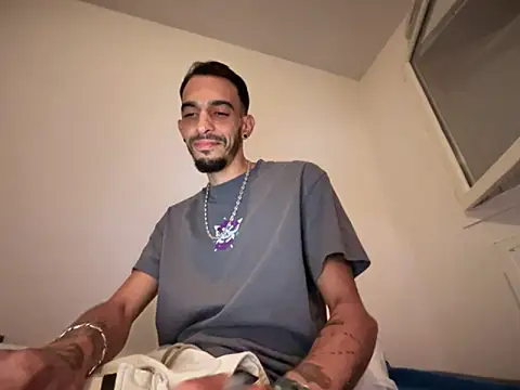 Rebeu313 online show from September 15, 2025, 7:25 pm