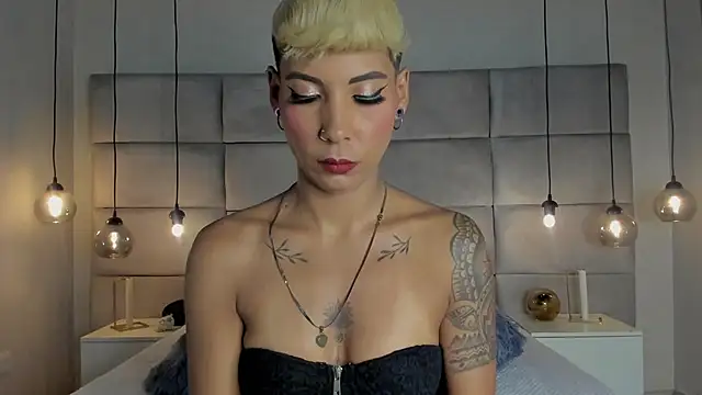 MiaMorgan  online show from January 26, 2025, 12:11 pm