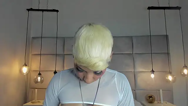 MiaMorgan  online show from January 28, 2025, 11:38 am