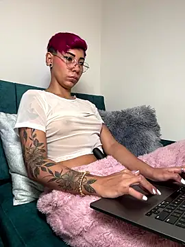 MiaMorgan  online show from January 17, 2026, 1:05 pm