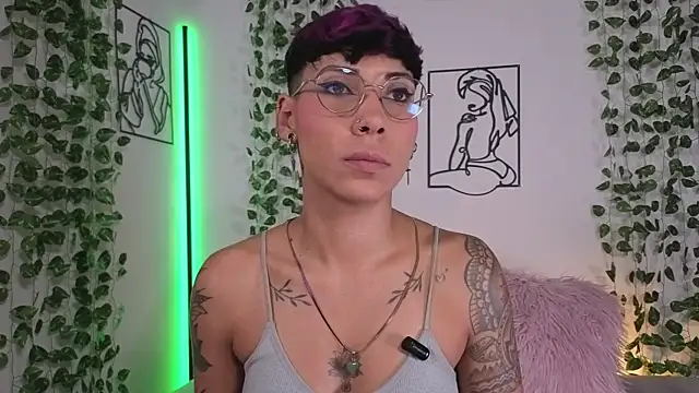 MiaMorgan  online show from July 19, 2026, 2:32 pm