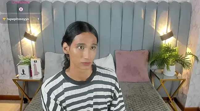 skyyfoxpraga online show from January 11, 2025, 9:57 pm