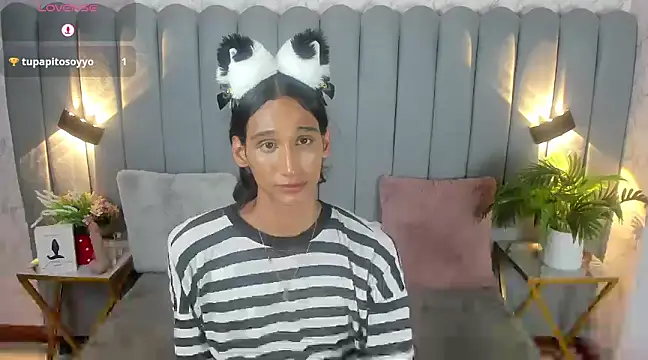 skyyfoxpraga online show from January 12, 2025, 1:11 am