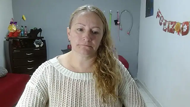 emperabigbootybigass online show from March 4, 2025, 12:22 pm