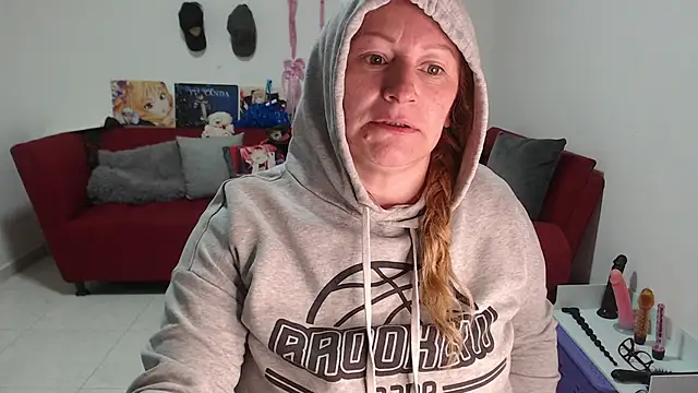 emperabigbootybigass online show from September 9, 2025, 12:15 pm