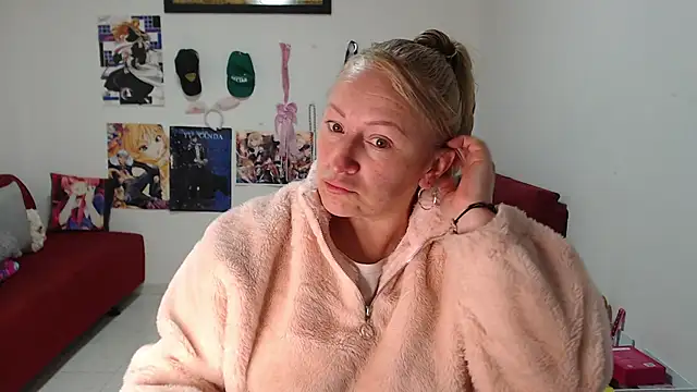 emperabigbootybigass online show from September 19, 2025, 12:17 pm