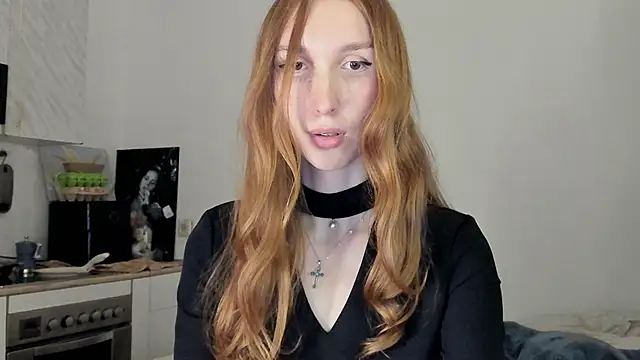 LisaIcon online show from February 12, 2026, 8:37 pm