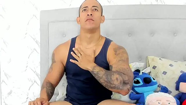 luigiferrara online show from February 9, 2025, 2:50 pm