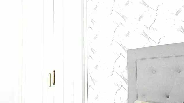 luigiferrara online show from February 11, 2025, 3:29 am