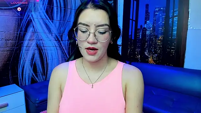 Violetaa diazz online show from January 9, 2025, 4:08 am