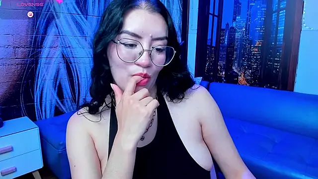 Violetaa diazz online show from February 5, 2025, 12:20 am