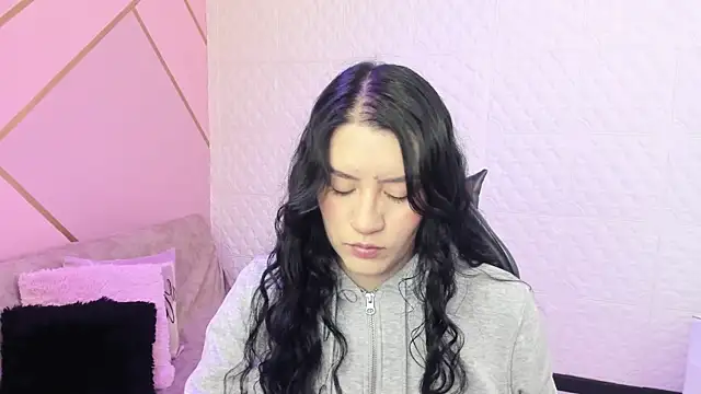 Violetaa diazz online show from September 26, 2025, 9:08 pm