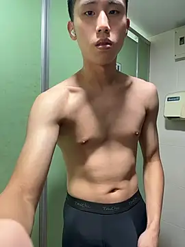 Benson18y online show from November 14, 2025, 6:28 pm