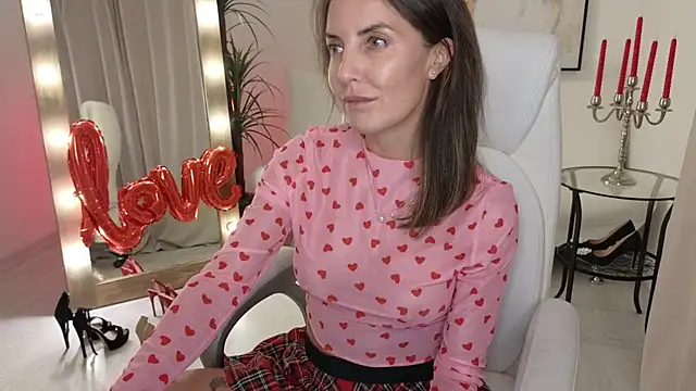 Beylly online show from February 15, 2025, 6:02 am