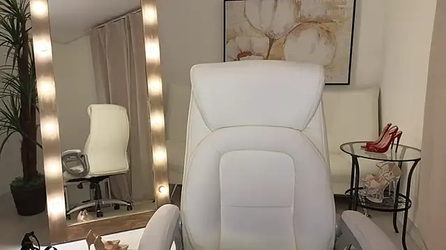 Beylly online show from March 11, 2025, 4:32 am