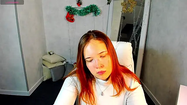 Snapshot of Aliisson_Edwards chatting on January 4, 2025, 12:59 am Aliisson Edwards online show from January 4, 2025, 12:59 am