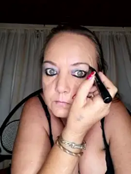 Kimmyb777 online show from April 10, 2026, 5:06 pm