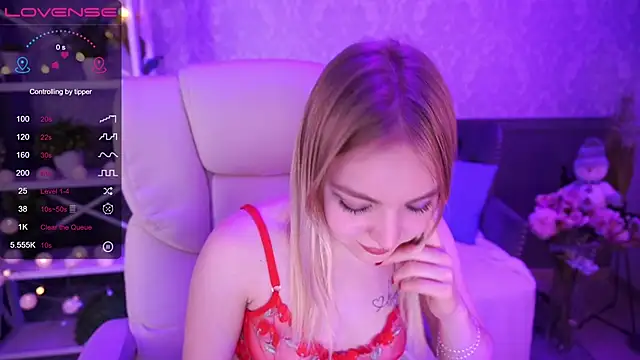 Snapshot of EmilySunshineS chatting on December 23, 2024, 3:07 am EmilySunshineS online show from December 23, 2024, 3:07 am