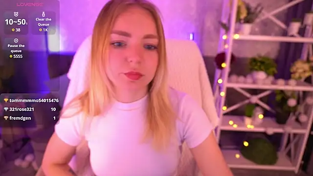 Snapshot of EmilySunshineS chatting on February 3, 2025, 1:09 am EmilySunshineS online show from February 3, 2025, 1:09 am