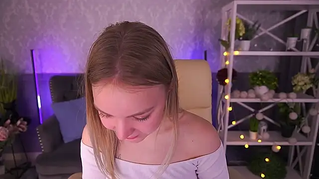 Snapshot of EmilySunshineS chatting on February 9, 2025, 9:49 pm EmilySunshineS online show from February 9, 2025, 9:49 pm