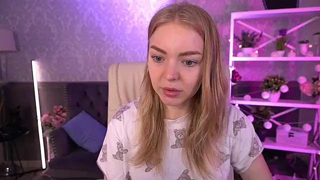 Snapshot of EmilySunshineS chatting on September 18, 2025, 6:26 am EmilySunshineS online show from September 18, 2025, 6:26 am