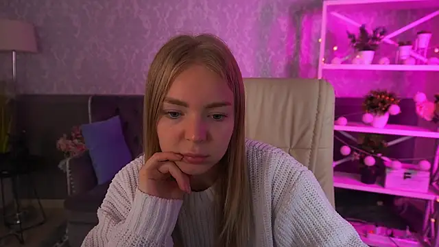 Snapshot of EmilySunshineS chatting on October 15, 2025, 5:40 am EmilySunshineS online show from October 15, 2025, 5:40 am