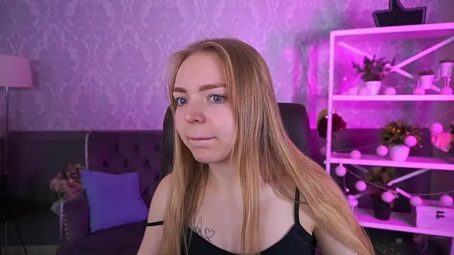 Snapshot of EmilySunshineS chatting on October 17, 2025, 6:16 am EmilySunshineS online show from October 17, 2025, 6:16 am