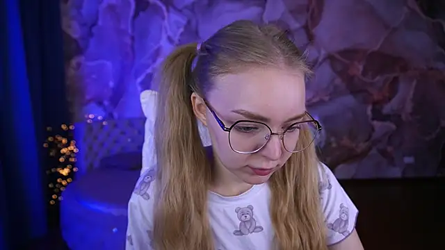 Snapshot of EmilySunshineS chatting on October 20, 2025, 6:58 am EmilySunshineS online show from October 20, 2025, 6:58 am