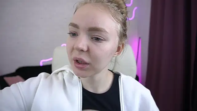 Snapshot of EmilySunshineS chatting on November 29, 2025, 1:47 pm EmilySunshineS online show from November 29, 2025, 1:47 pm