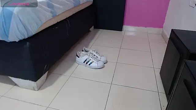  candy jade  online show from September 23, 2025, 11:35 am