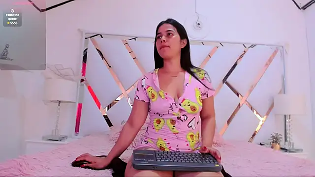 naughty  sara online show from March 4, 2025, 2:53 pm