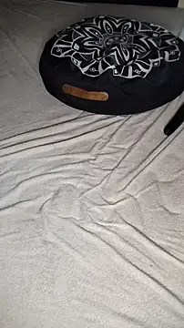 Sweet-SpicyOff online show from October 3, 2025, 11:40 am