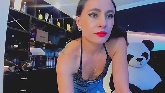 Coral Gibson online show from March 14, 2025, 3:58 pm