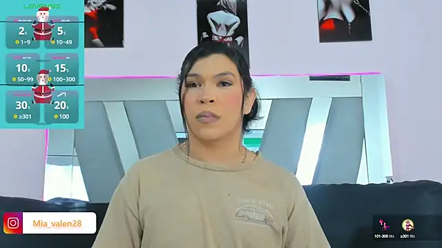 miavalentinaaa online show from December 14, 2024, 2:01 am