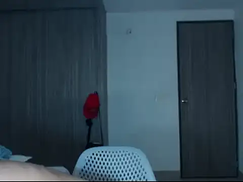 miavalentinaaa online show from January 1, 2025, 10:11 am