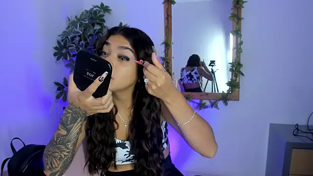 GiaFu online show from October 14, 2025, 1:01 pm