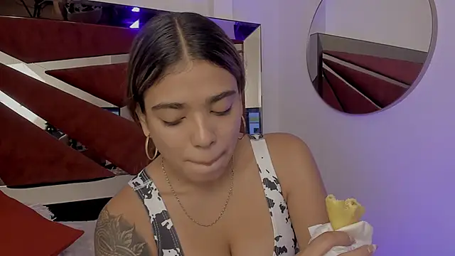 GiaFu online show from April 21, 2026, 3:28 pm