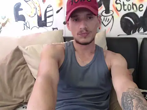 roystonee01 online show from September 25, 2025, 5:16 pm