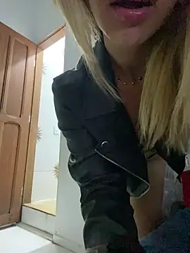 Carolinen online show from January 22, 2025, 10:59 pm