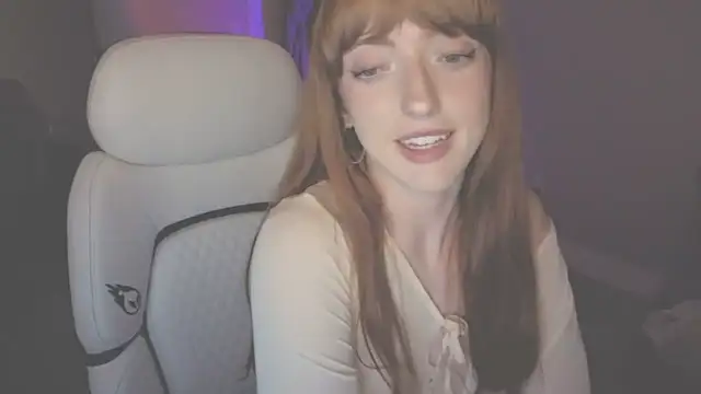 foxxyyyred online show from June 9, 2026, 8:37 am