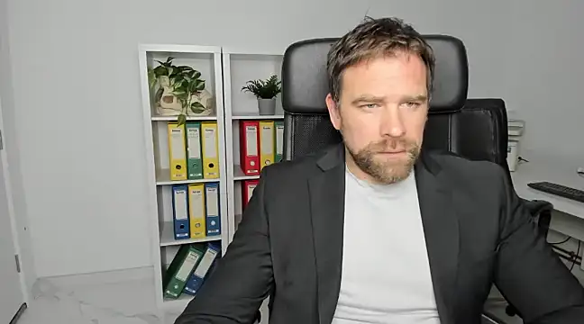 John-E-Dough online show from December 17, 2024, 5:07 am