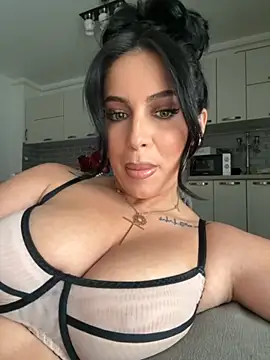 melissablack online show from September 9, 2025, 11:32 am