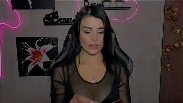 KayWuds online show from December 10, 2024, 11:11 am