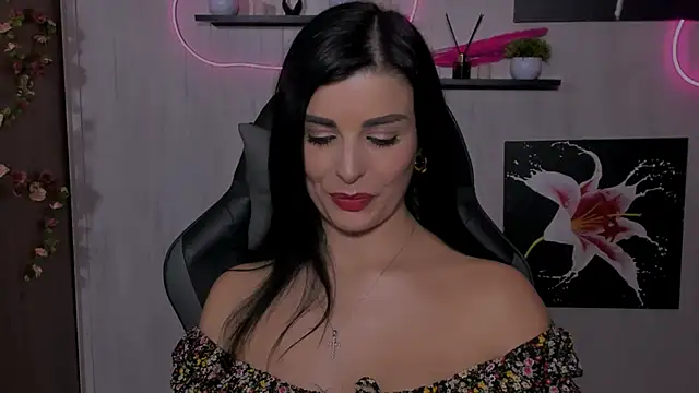 KayWuds online show from January 28, 2025, 6:17 pm