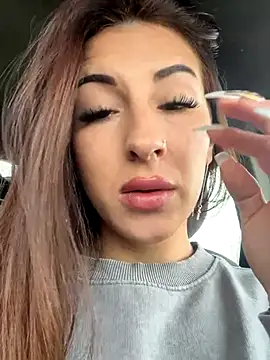 SashaBelle  online show from November 26, 2025, 7:20 am