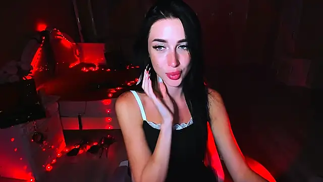 lovely desire online show from September 17, 2025, 4:08 pm