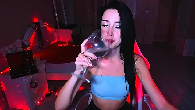 lovely desire online show from September 19, 2025, 7:32 am