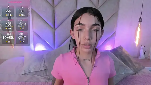 Mollymoon1 online show from December 4, 2024, 7:34 pm