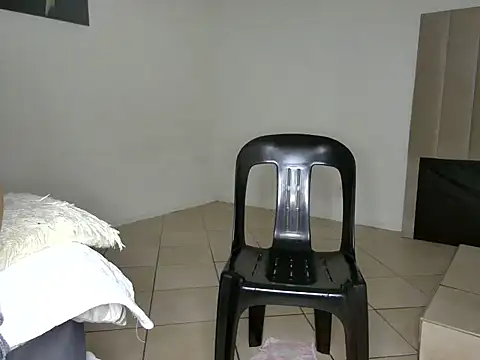 Pearl 00 online show from March 2, 2025, 12:31 am