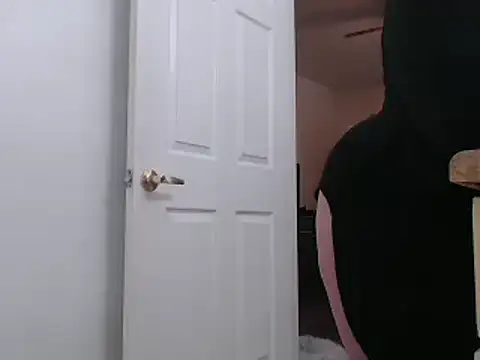 AlyssiaAmoreXO online show from February 15, 2025, 6:12 pm